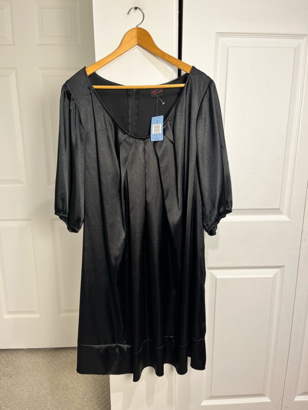 Torrid Black Satin Trapeze Mini Swing Dress Size 24 NWT Zip Back
